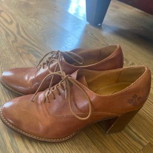 Patricia Nash Oxford pumps Size 9